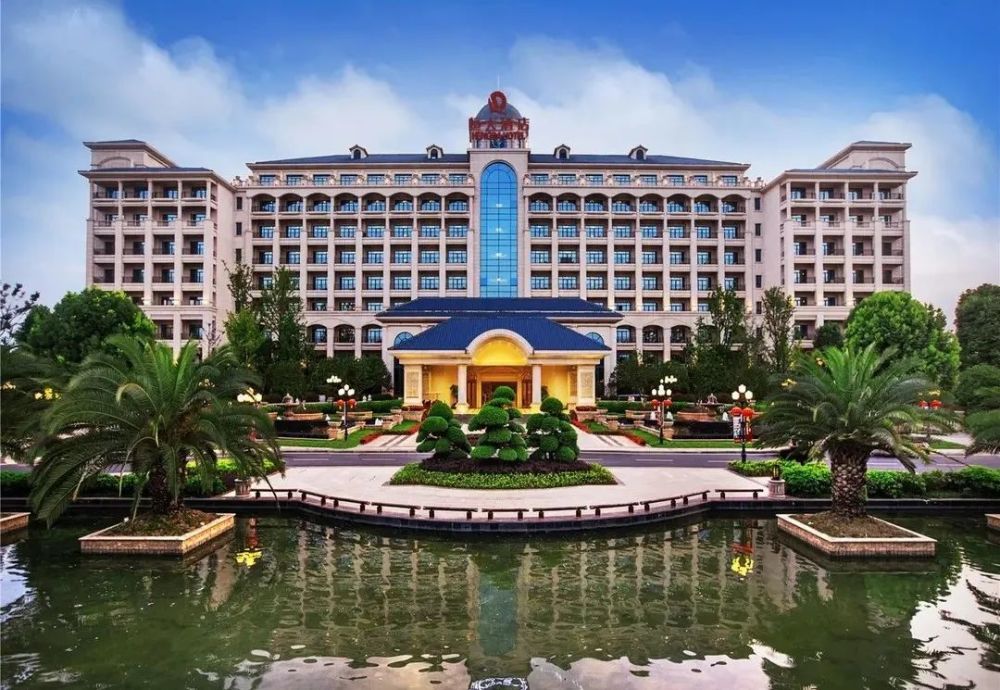 健康行花浪漫乡约风鄂州华容文旅局长带货了相约五一