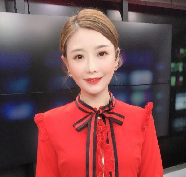 湖南卫视王牌主持人直播无人看,自曝连电视机都买不起?