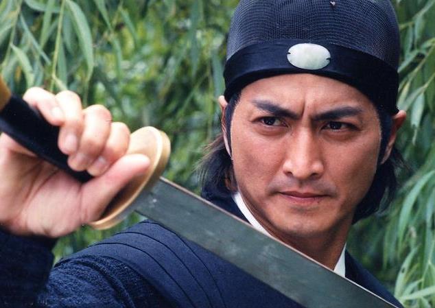 何家劲主演过很多经典的影视作品在大陆内地热播,他也因此在大陆广