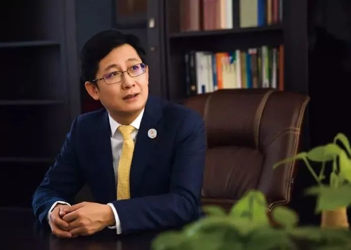 新学道创办人梁勇培养一名学生指导一个家庭成就一个家族