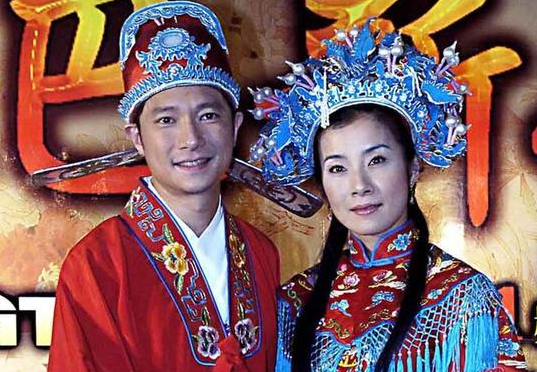 分手后,岳翎为情伤透了心,谢祖武被骂渣男,她还出来替前男友解释.