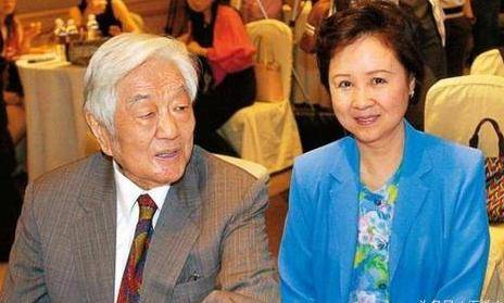 窗外让琼瑶一举成名却害惨了老师蒋仁