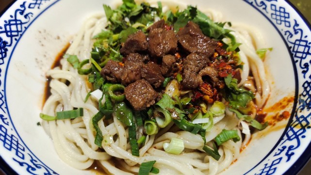 干拌牛肉面,从怀疑到盛赞,只是那么一口|兰州牛肉拉面|干拌牛肉|牛肉