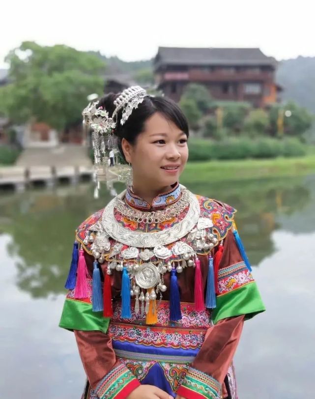 乡野丫头把每天劳作日常讲给朋友圈里250万人听