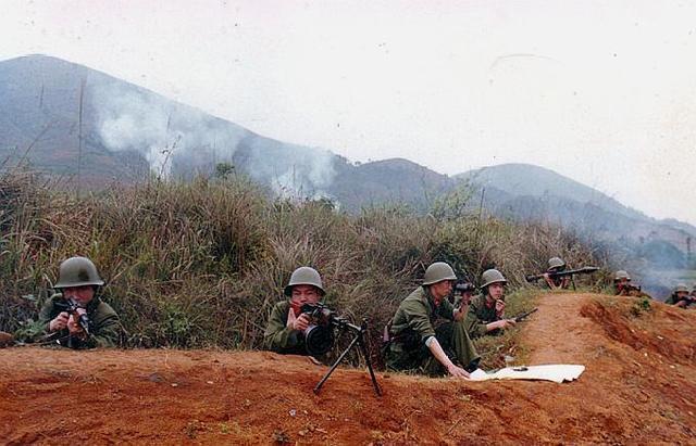 老山轮战中的解放军大炮兵8千多门火炮发射240万发炮弹