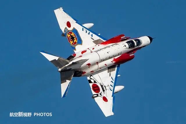 最后的f-4e鬼怪战斗机,黑白双煞极具航空文化,二次元的极致
