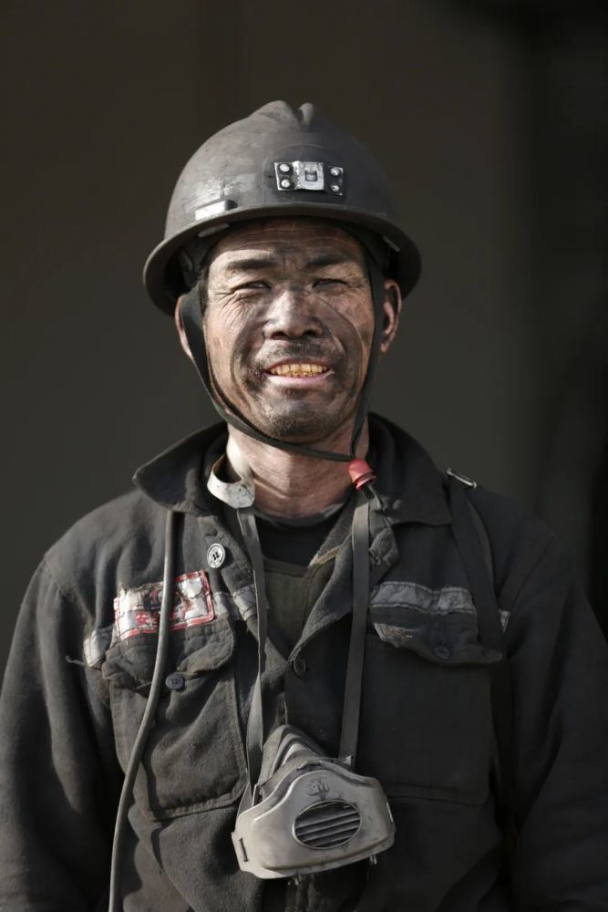 【图说】矿工的笑脸