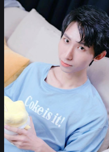 梦泪把女友当兄弟当知道梦嫂真名后才知道他暗搓搓秀了多少恩爱