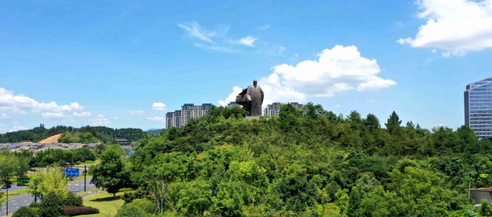 临安推出10万张"陌上花开"临安文化旅游电子卡,1万张民宿半价消费券