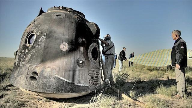 最后的苏联人宇航员登陆太空执行任务回国后变成了俄公民