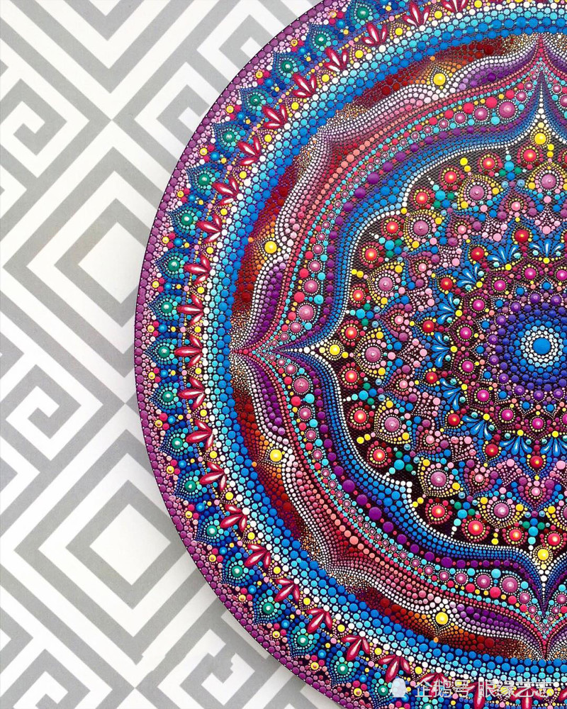 曼陀罗波点彩绘:当色彩在中心炸裂,开启一场未知的自我探索