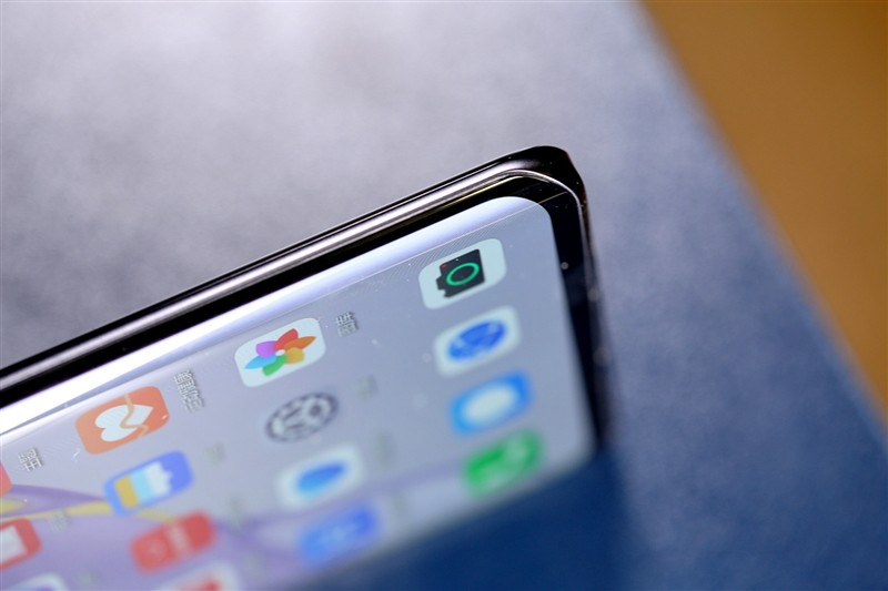 华为nova7价格开始松动,20倍变焦 屏下指纹 麒麟985,你买吗?