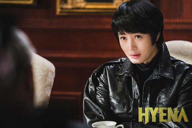 韩剧《猎狗》豆瓣8.9,看金惠秀吊打朱智勋好甜!