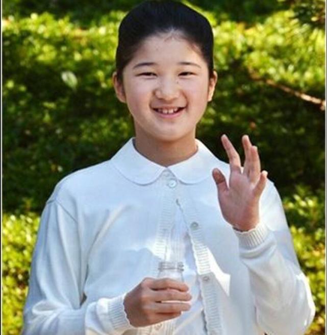 还记得日本的爱子公主吗当年被人嫌弃丑如今暴瘦秒变女神