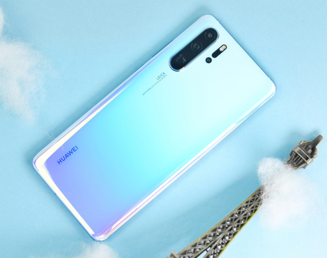 cmos,要知道华为p20 pro当年就是这颗华为向索尼定制的imx600 cmos一