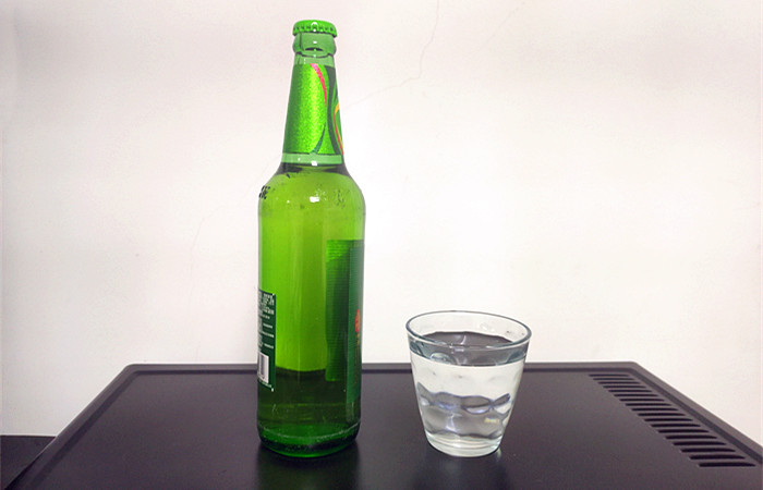 喝酒时一杯白酒对应一瓶啤酒这样喝公平吗很多人不知道涨知识了