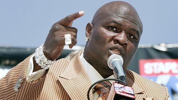 聊聊15年前詹姆斯·托尼那条到手10天就被剥夺的世界拳王金腰带|世界