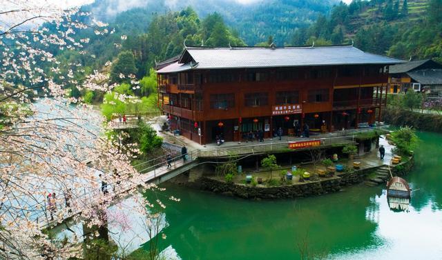 遇见桃花源奉家山古桃花源景区