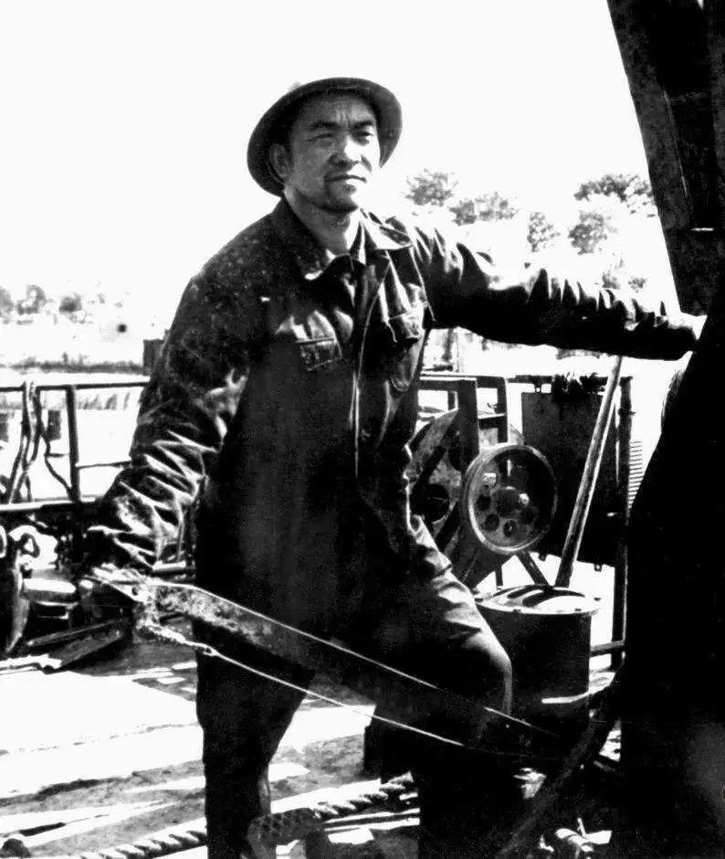 永不过时的劳模精神:王进喜_腾讯新闻