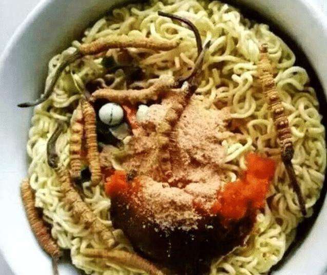 同样是炫富忍了泡面忍了车厘子白菜玫瑰忍不住想吃