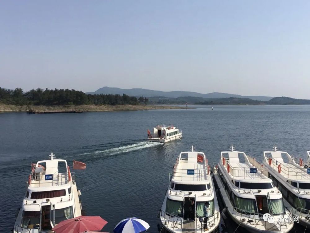 今天的丹江口沧浪海旅游港一个字美