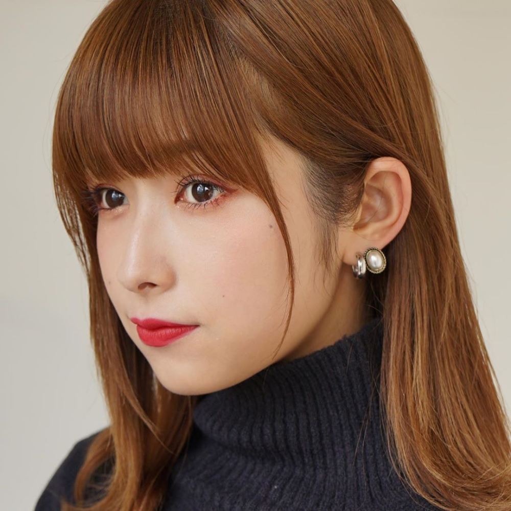 刘海两侧的头发才是关键!剪对了脸看起来小很多!