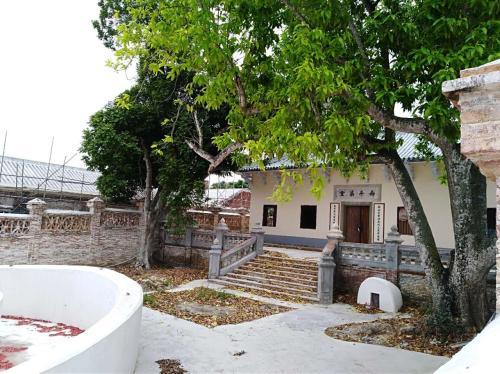 为红砖混凝土构筑省重点文物保护单位广东吴川张炎将军故居