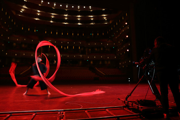 上海大剧院暂别舞台100天特别放送:想念剧场,想回娘家