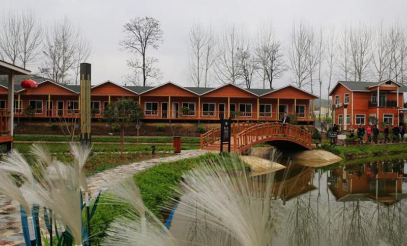 景区位于成县陈院镇,景区以"生态观光,娱乐休闲,养殖垂钓,果蔬采摘