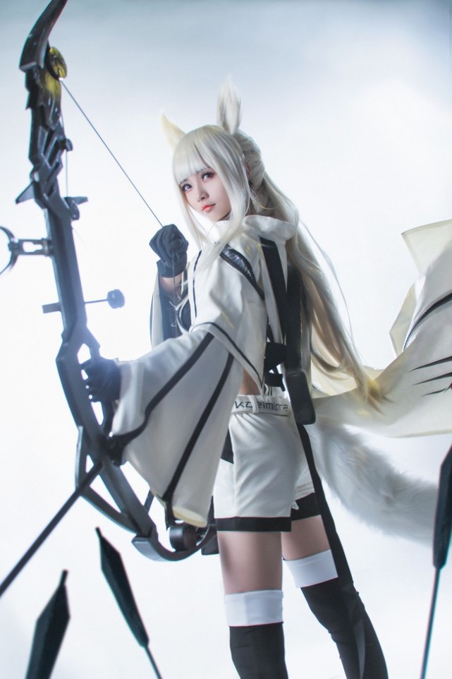 明日方舟白金cosplay正片