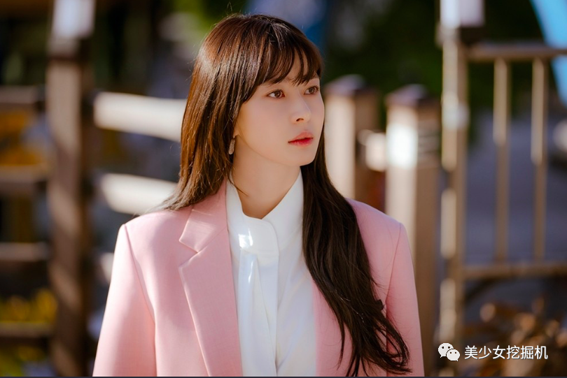 冷艳总理霸道女总裁绝美小三这些美艳女配分分钟掰弯你