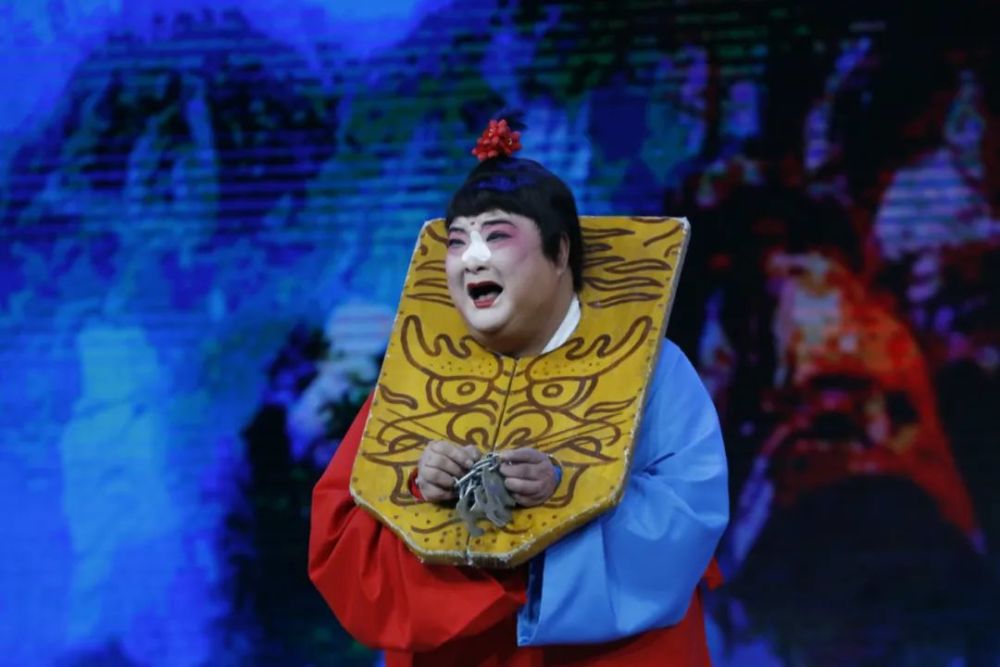 一出大戏致敬经典,小岳岳陪您同赏"小仓娃"的故事!_腾讯新闻