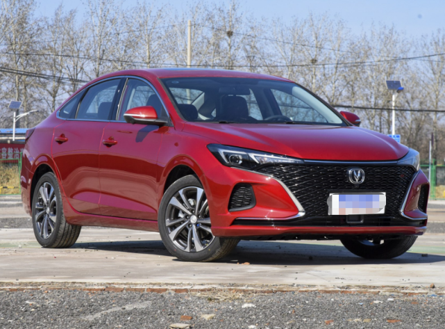 长安逸动2020plus上市高颜值外观配上完美内饰简直不能拒绝