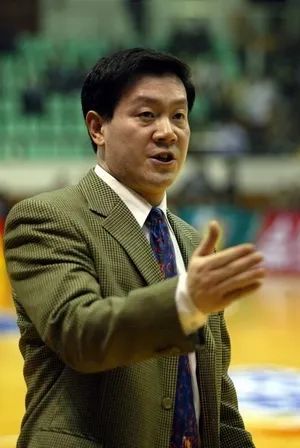 "人大科比"佛经不离身!