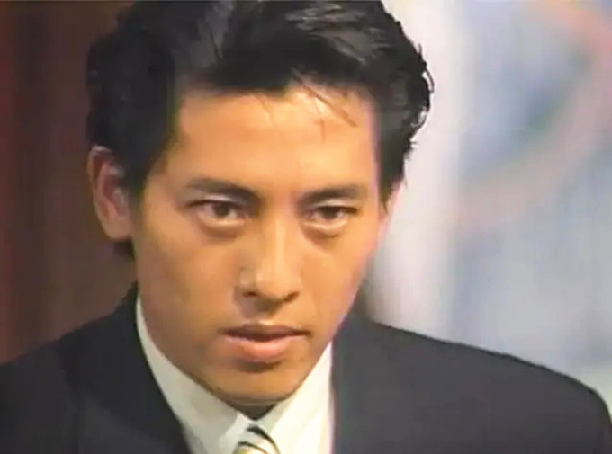 《胜者为王《戏王之王》等重头剧中,他都是饰演男一号.