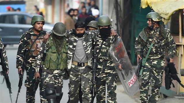 由此也滋生了多如牛毛的反印武装分子,同时也让印度军队疲于奔命,深陷