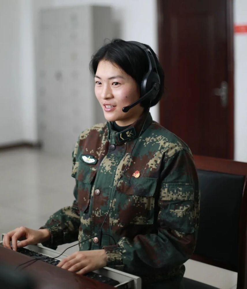 54张火箭军兵哥哥兵姐姐的青春笑脸来