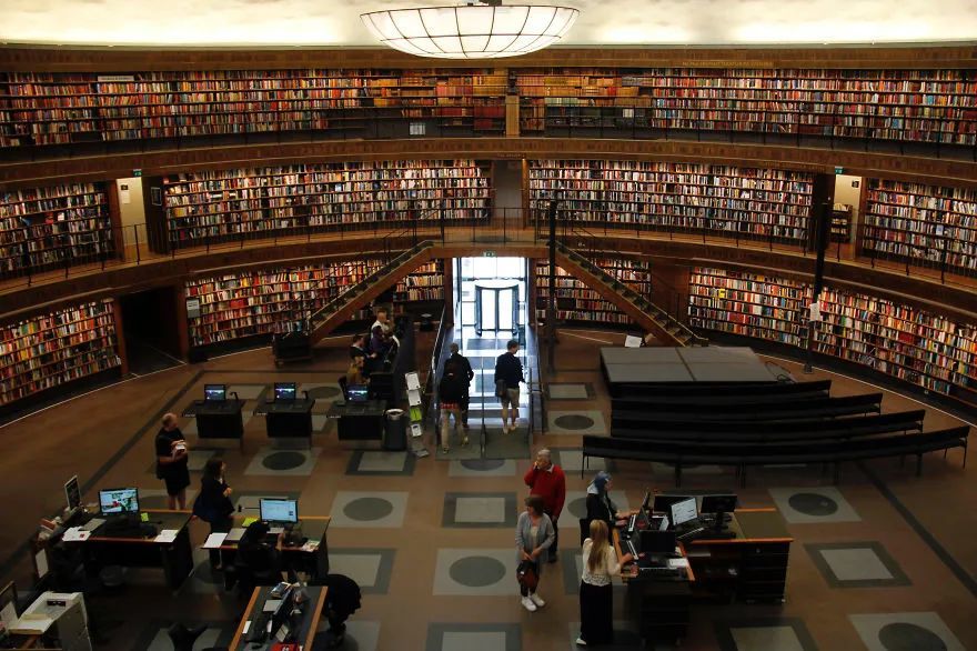 捷克·布拉格|设计师喜欢的100座图书馆，中国才占两个？