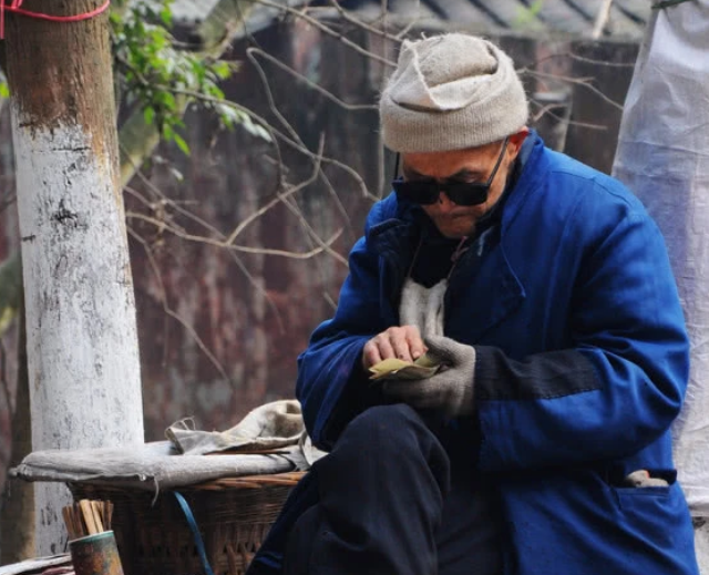 为什么算命先生不认识你,还知道你家几口人?以前太傻都被骗了