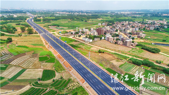 西城快线二期工程项目位于湛江市麻章区,东接西城快线一期(即高铁湛江