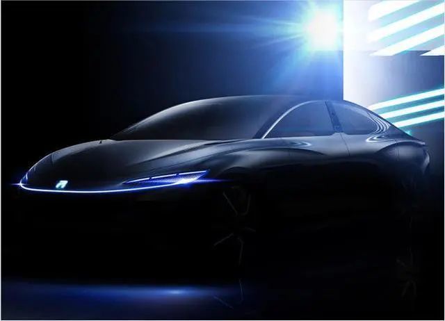日前,上汽荣威旗下全新旗舰概念车——极光号(r-aur