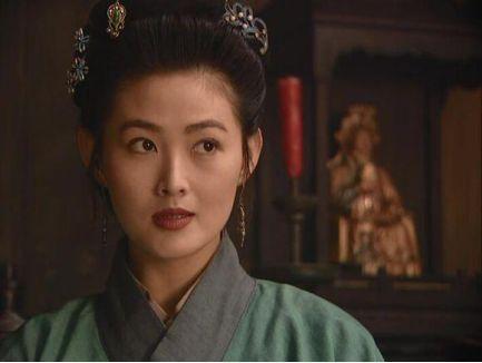 98版《水浒传》,女角色今昔对比照,见到图一就已经沦陷了!