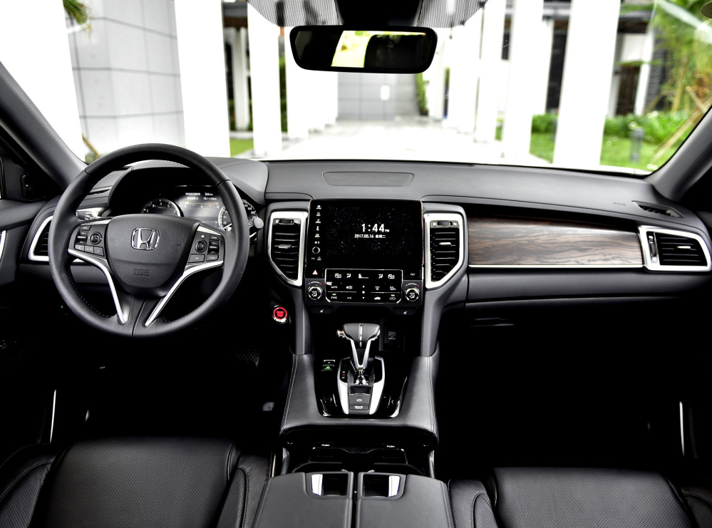 可惜了一辆日系"空间王",2.0t配9at,比途昂好看10倍却月销百台