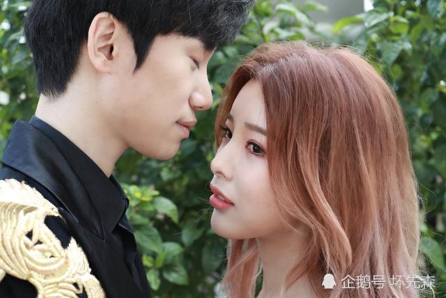 doinb替糖小幽出头怒怼路人玩家我是fpx中单你号没了