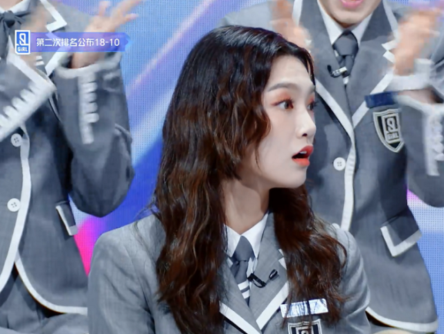 曾可妮性格反差萌,蔡徐坤称她是小学生,蔡卓宜的吐槽太"扎心"