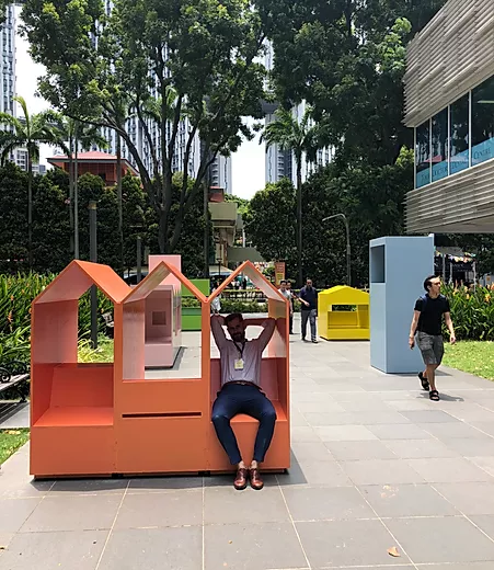 这些趣味十足的城市装置艺术盘活了整个公共空间