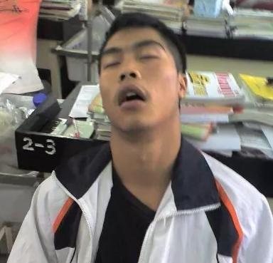 上课容易打瞌睡怎么办学霸教你3招熬夜打游戏也能元气满满