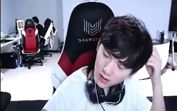 Jackeylove微博字母的含义？阿水透露微博名称字母含义