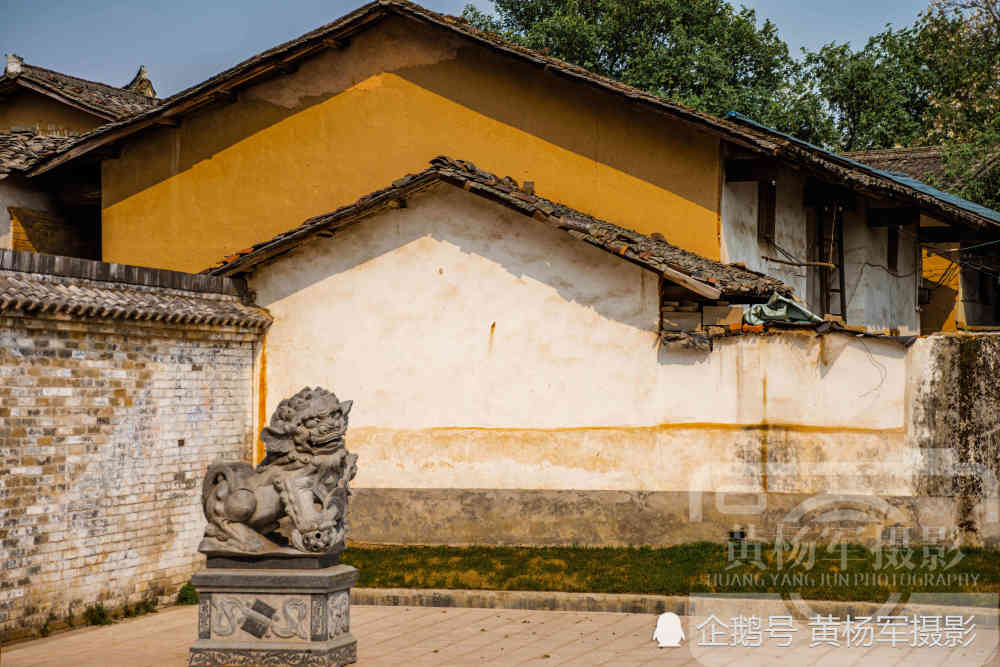 江西南康区卢屋古村历史悠久古建筑众多故乡景色很熟悉看啥样