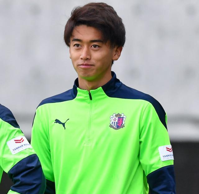 被巴萨预定的日本18岁天才我不买车要先在j联赛站稳脚跟再说